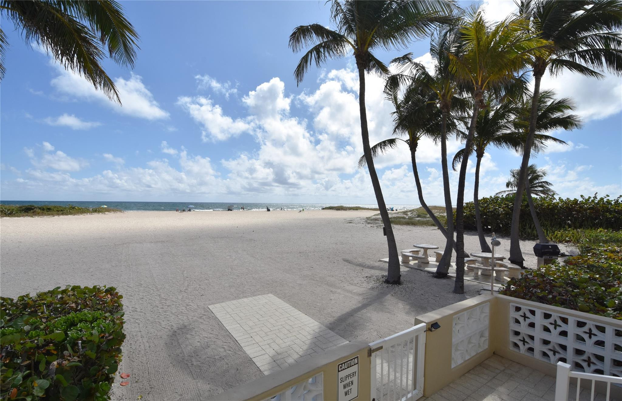 1012 N Ocean Boulevard 802 Property Photo 7