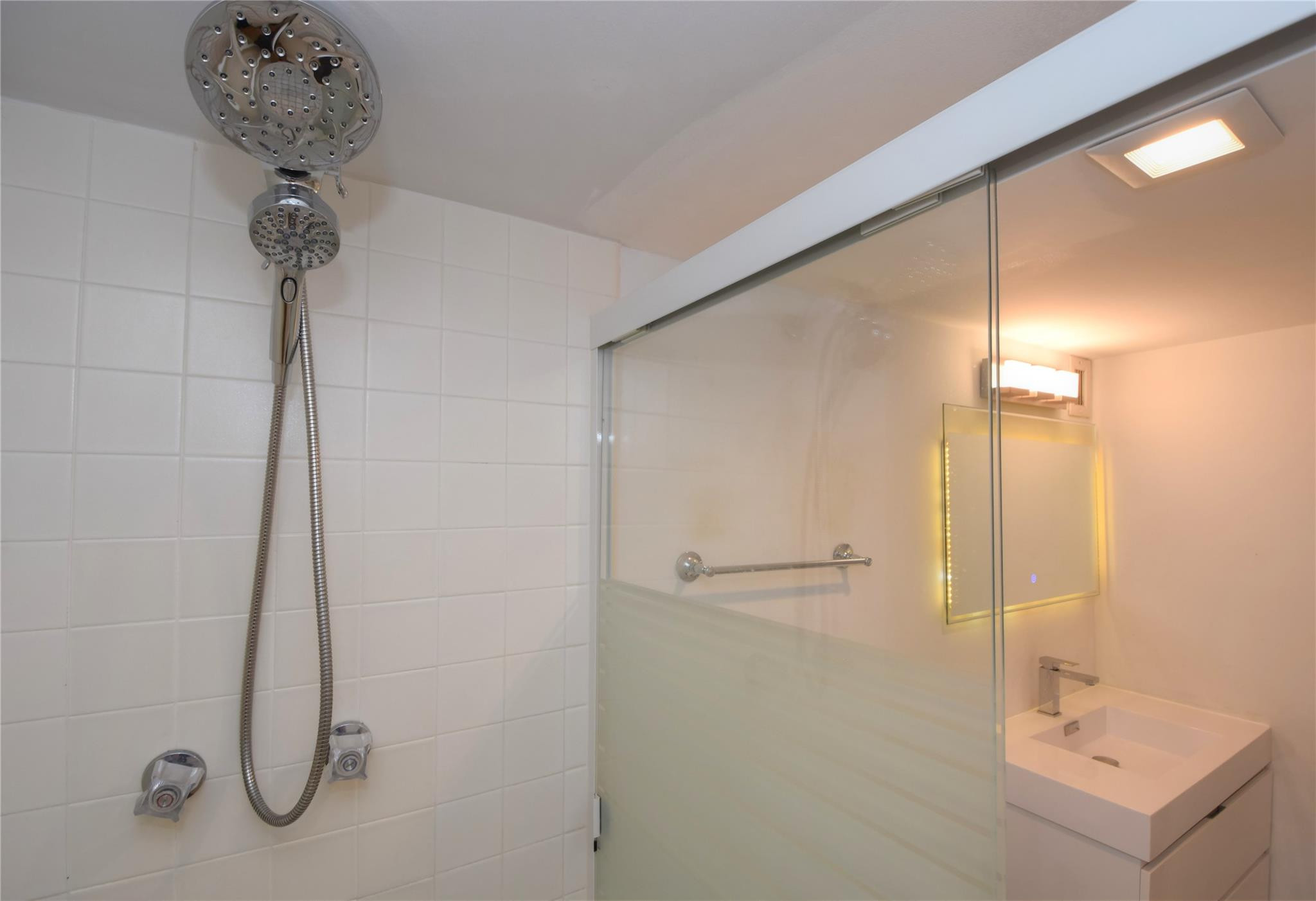 1012 N Ocean Boulevard 802 Property Photo 38