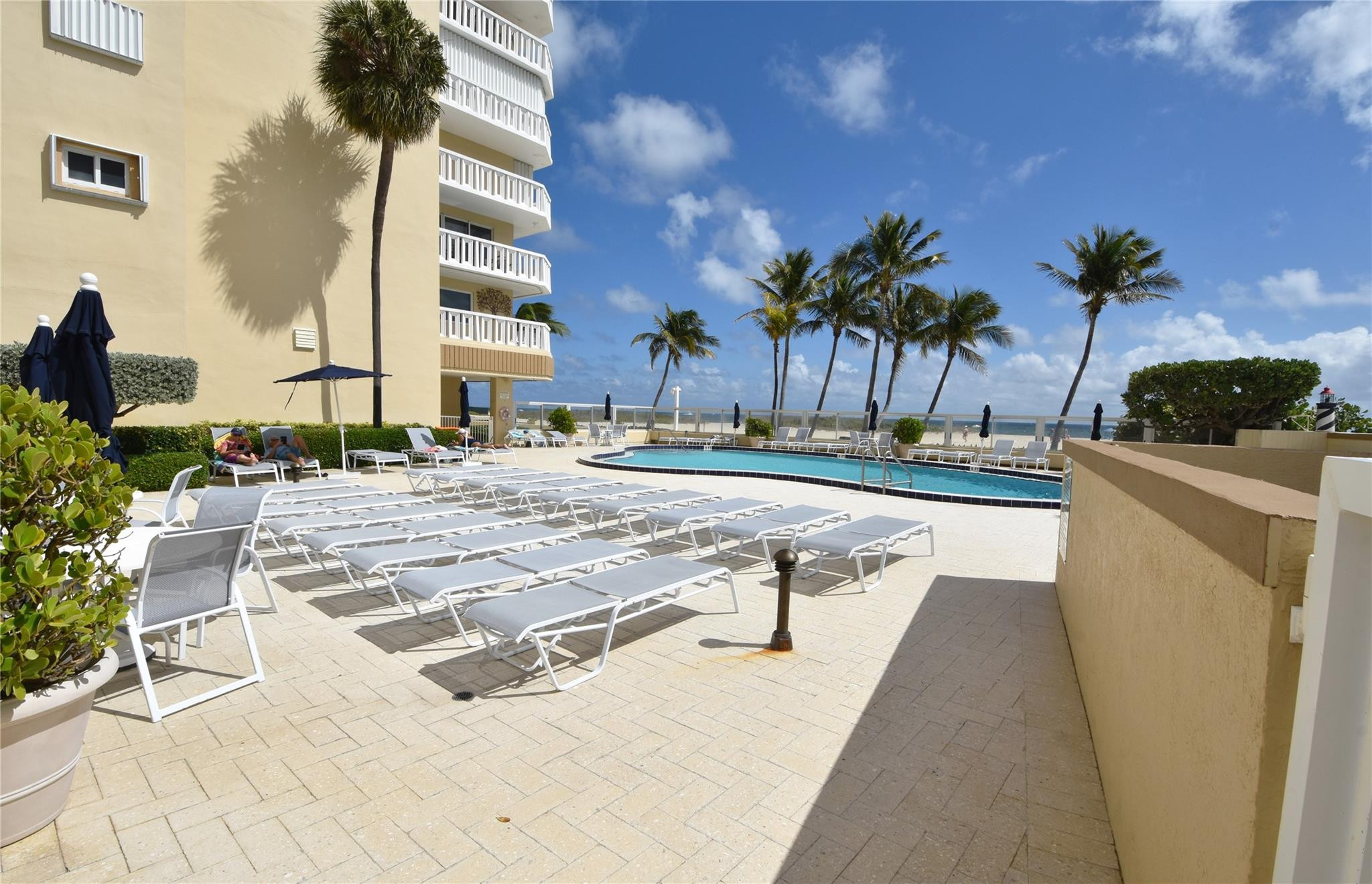 1012 N Ocean Boulevard 802 Property Photo 41