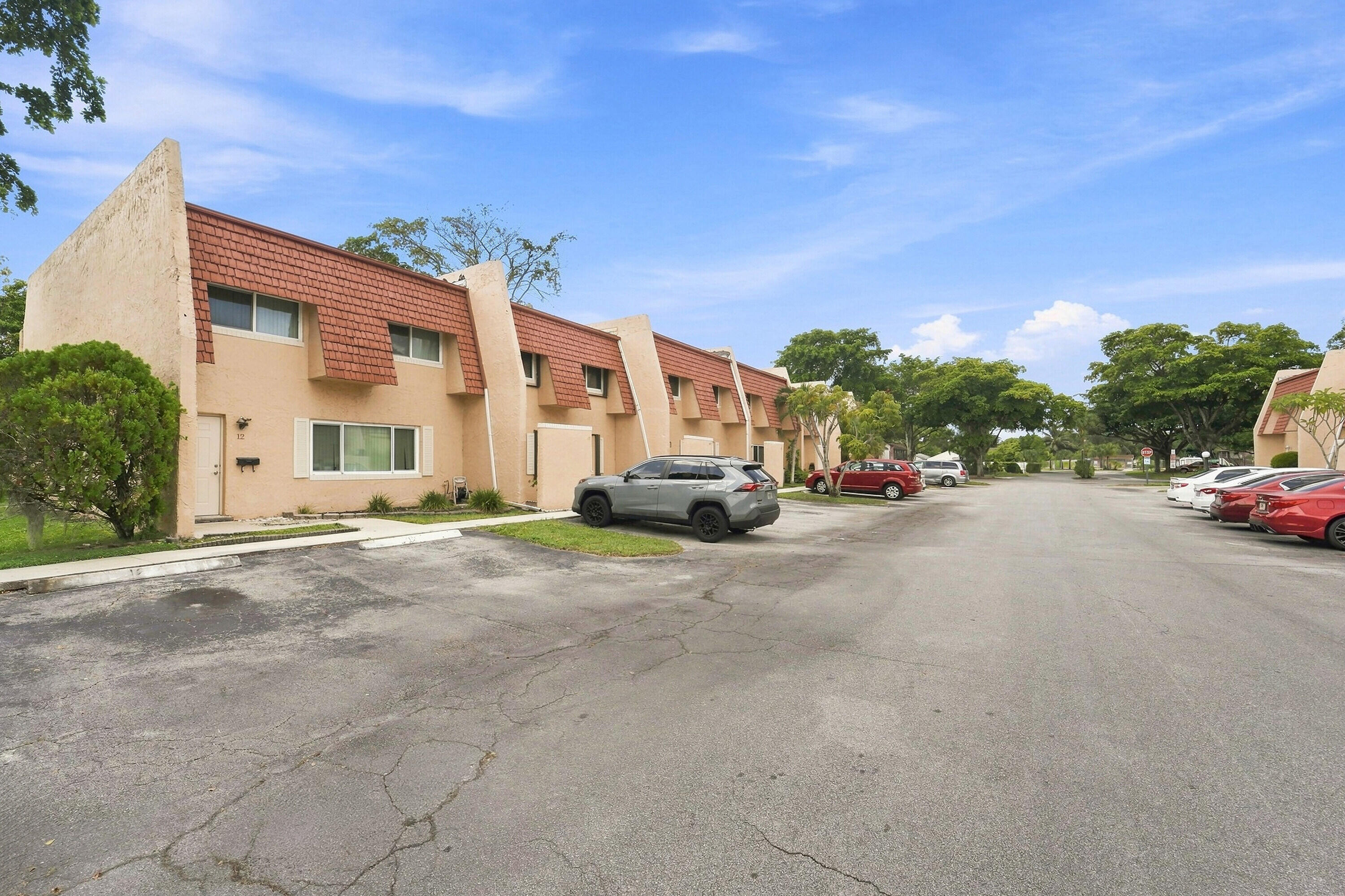 6 Spinning Wheel Lane Property Photo 2