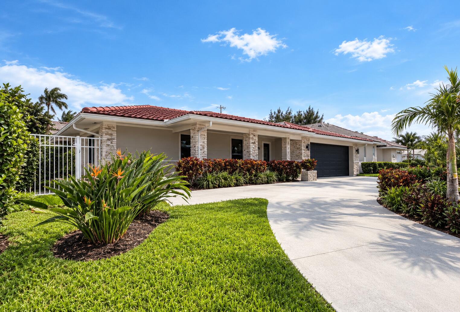1221 Singer Drive Property Photo 1