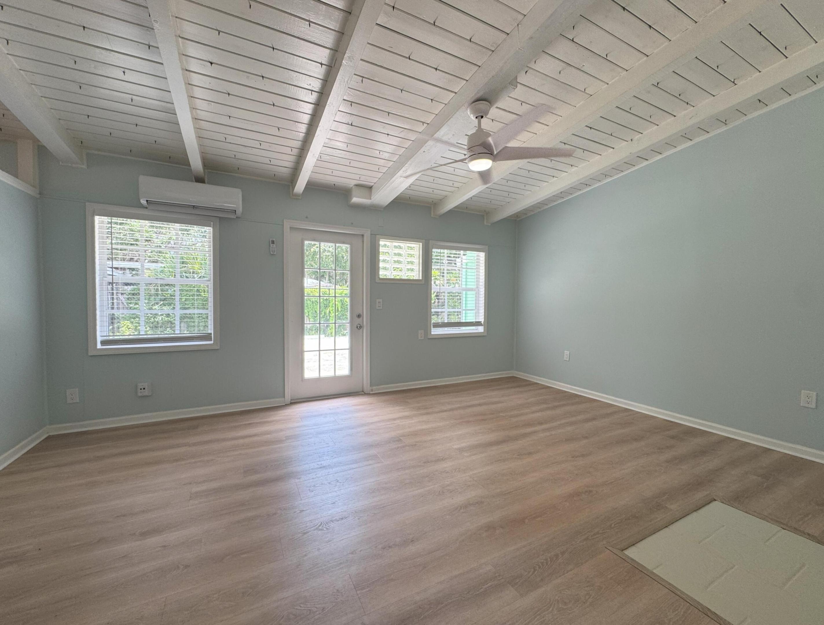 2204 Ponce De Leon Circle 3 Property Photo 3