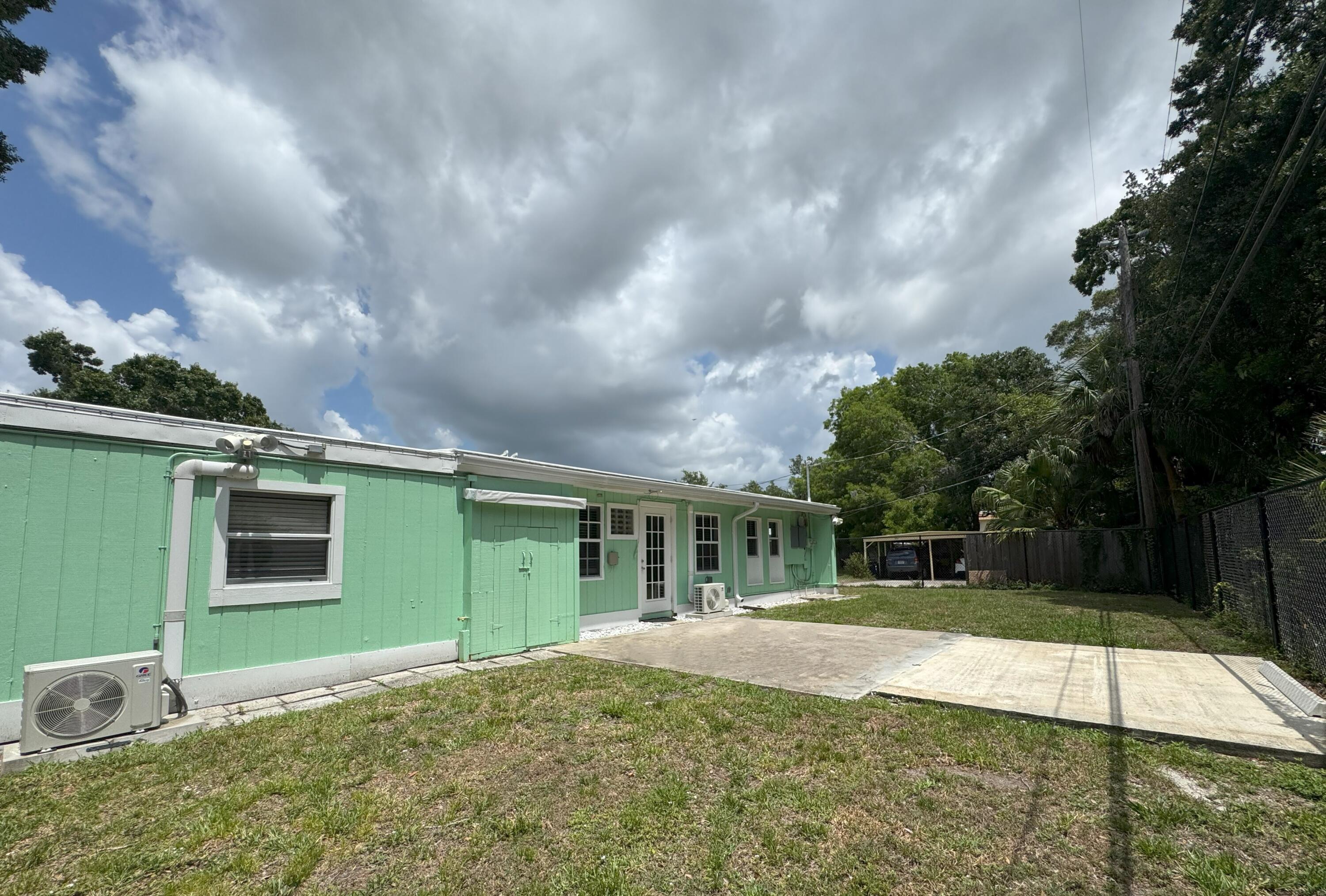 2204 Ponce De Leon Circle 3 Property Photo 14