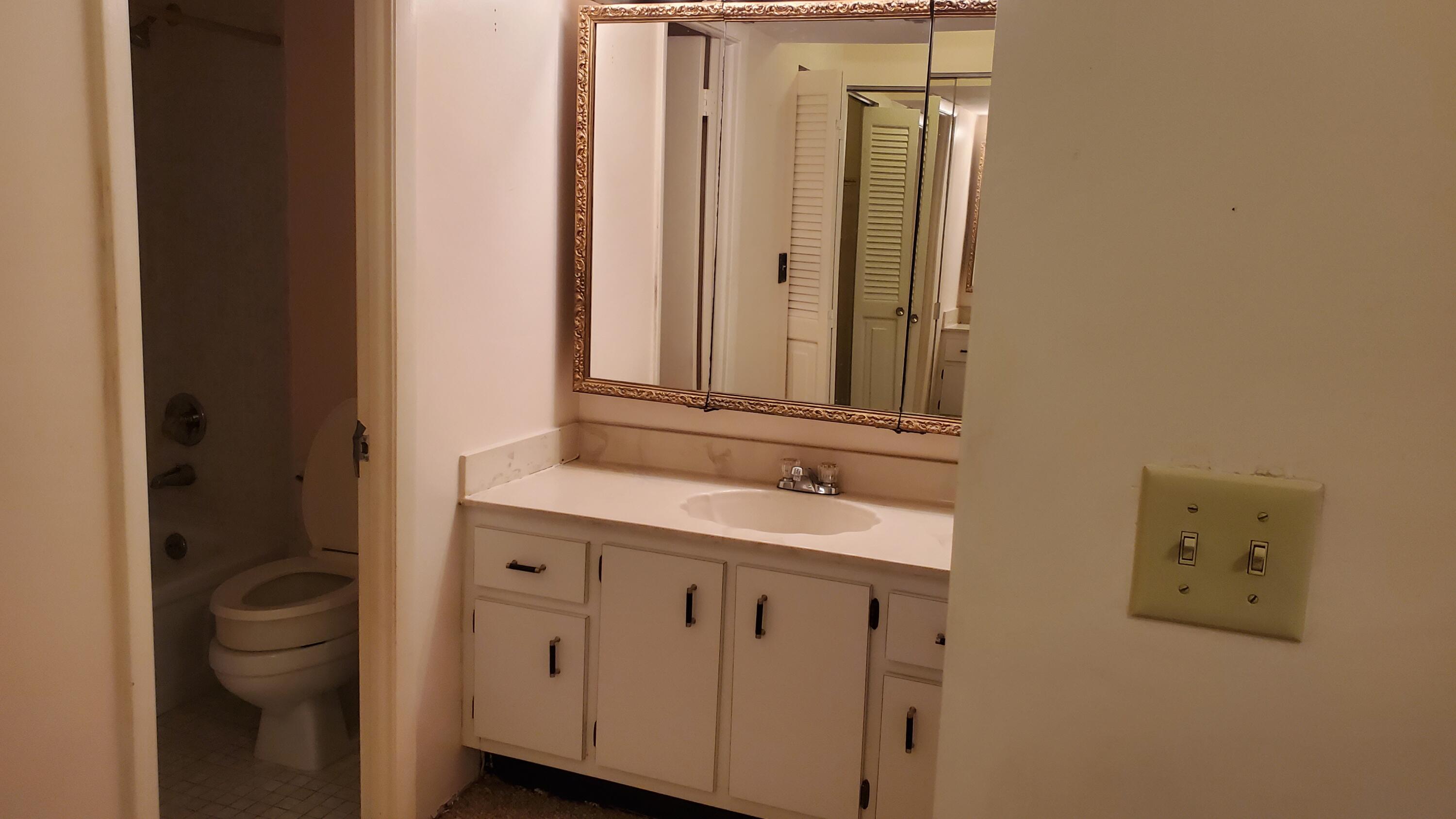 1000 St Charles Place Unit 215 Property Photo 14