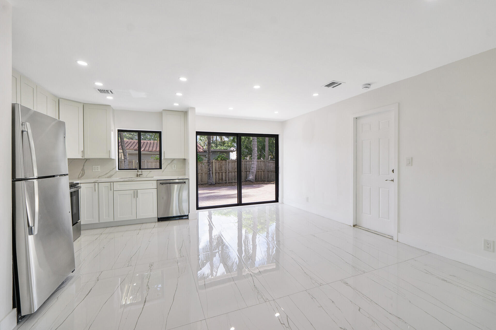 3030 Arthur Street Property Photo 17