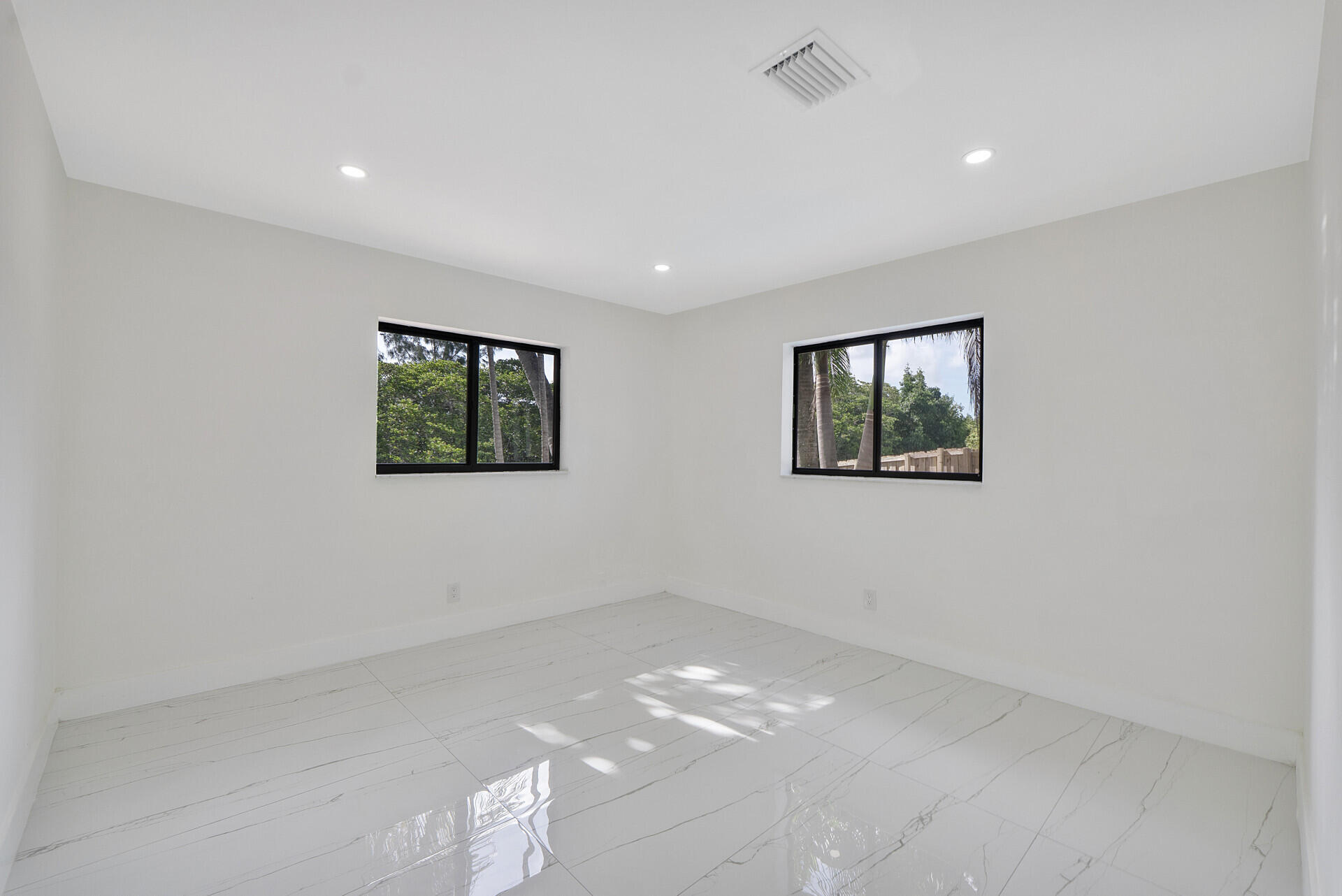 3030 Arthur Street Property Photo 23