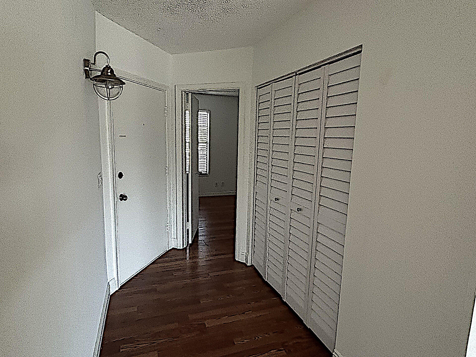 342 Southwind Drive 203 Property Photo 3
