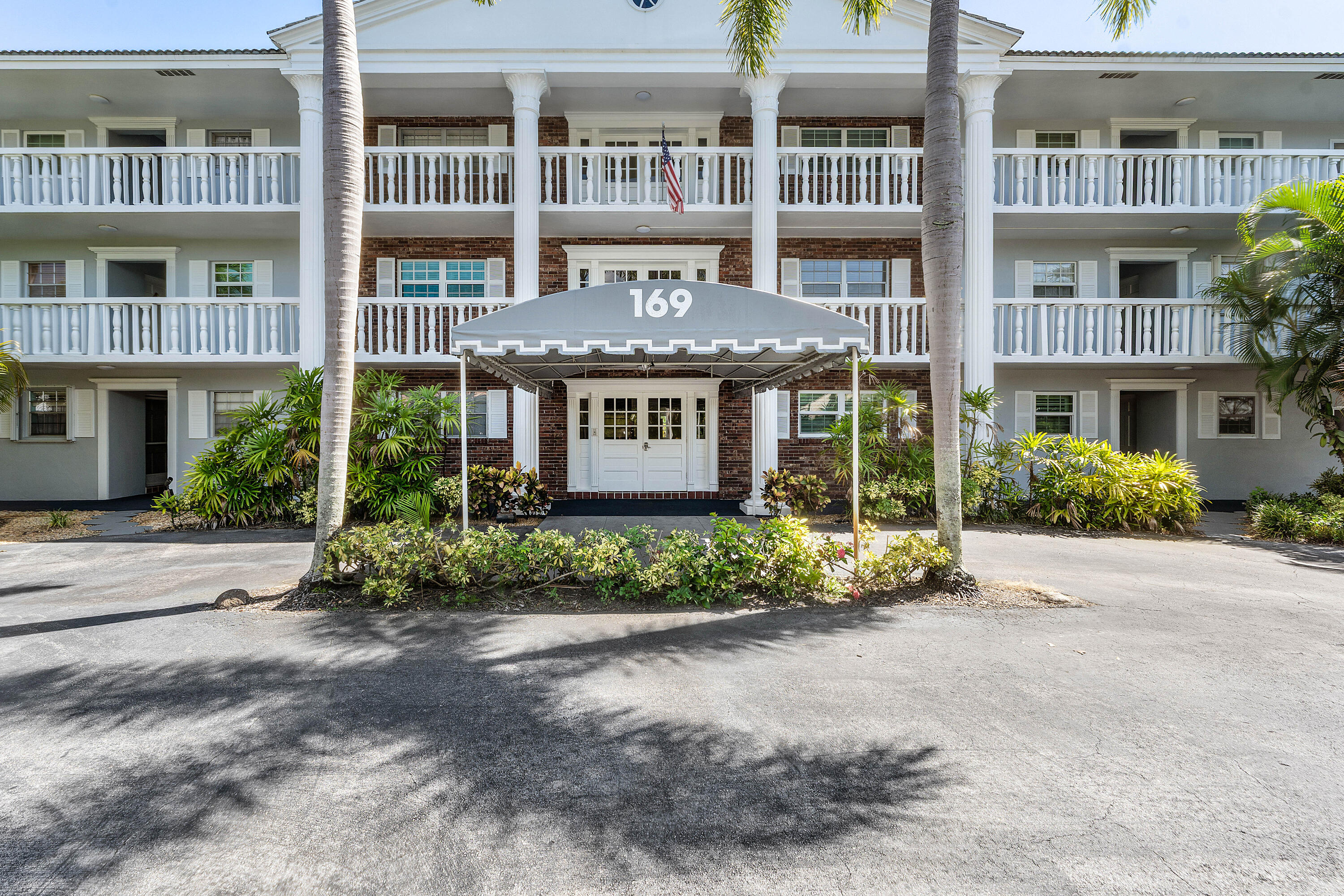 169 Atlantis Boulevard 302
