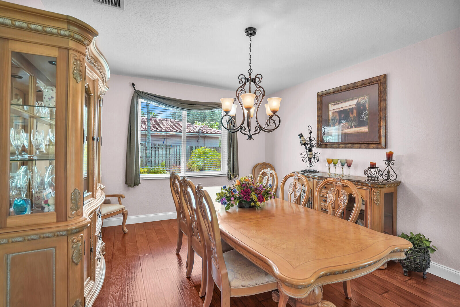 317 E Garden Cove Circle Property Photo 15