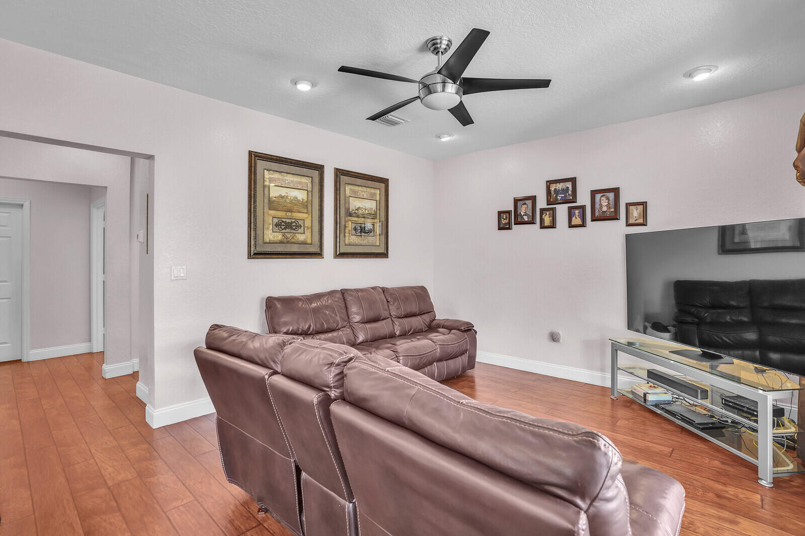 317 E Garden Cove Circle Property Photo 29