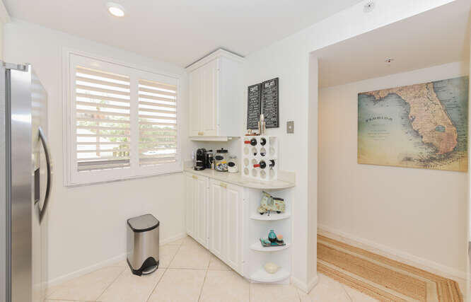 2301 Marina Isle Way 203 Property Photo 6