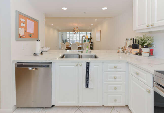 2301 Marina Isle Way 203 Property Photo 9