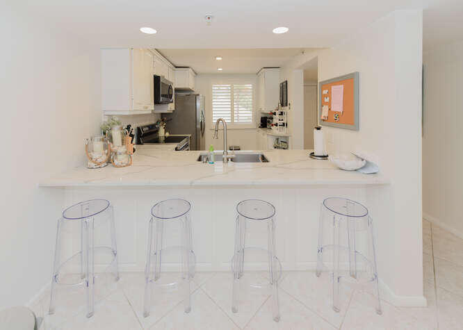 2301 Marina Isle Way 203 Property Photo 10