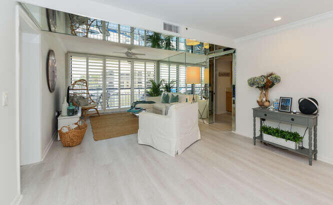 2301 Marina Isle Way 203 Property Photo 13