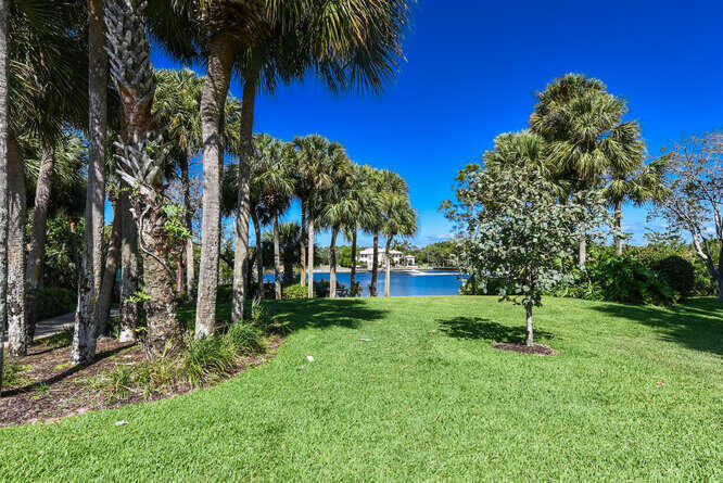 2301 Marina Isle Way 203 Property Photo 32