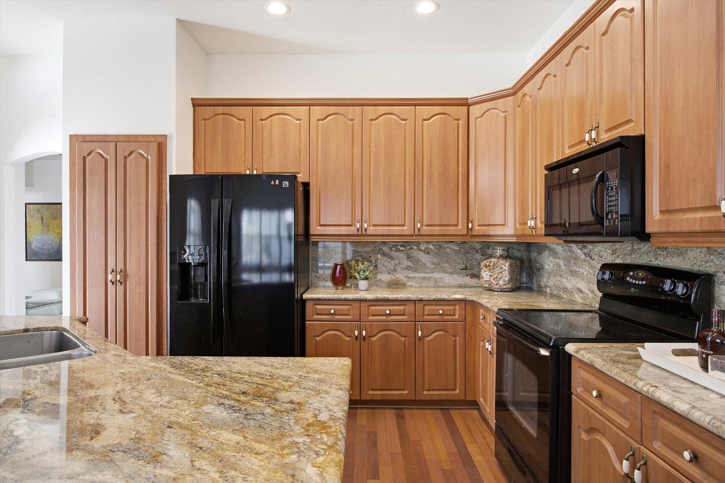 1285 Windsor Lane Property Photo 17