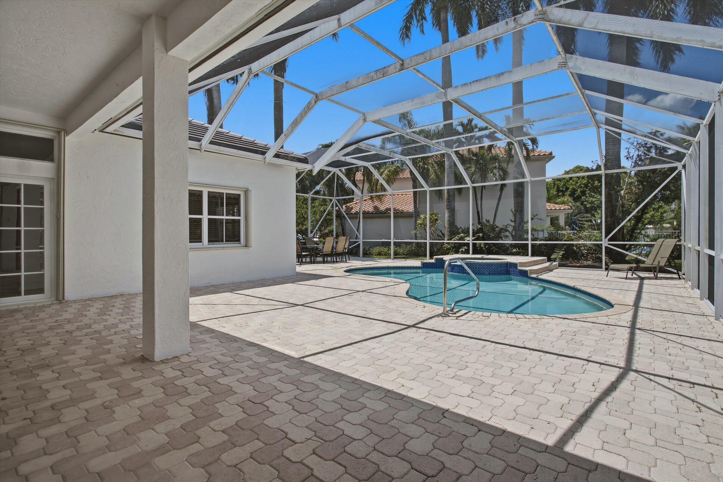 1285 Windsor Lane Property Photo 32