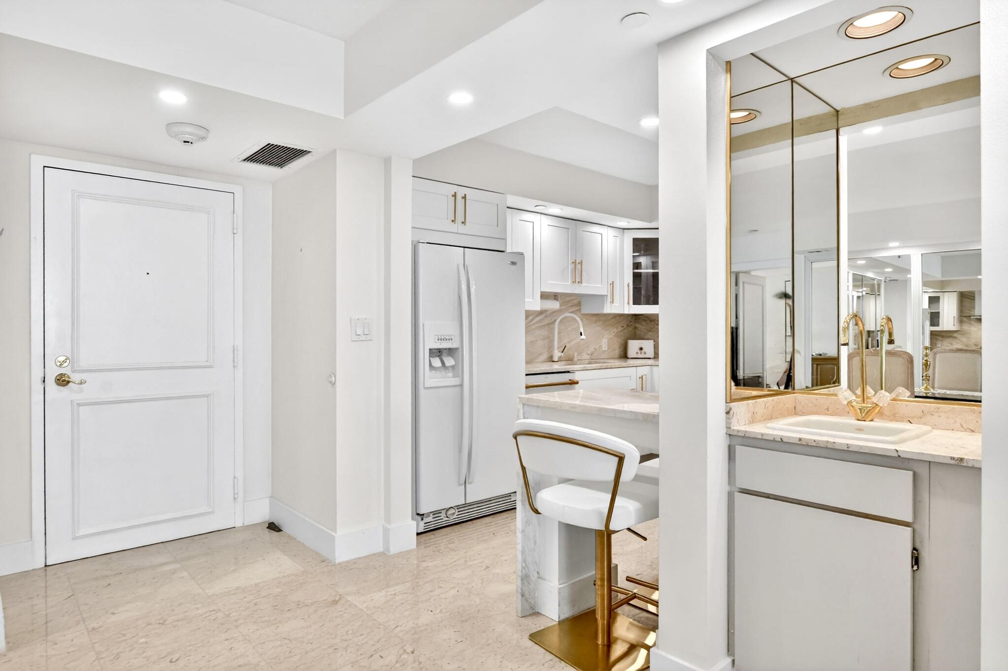 4101 N Ocean Boulevard D-1605 Property Photo 21