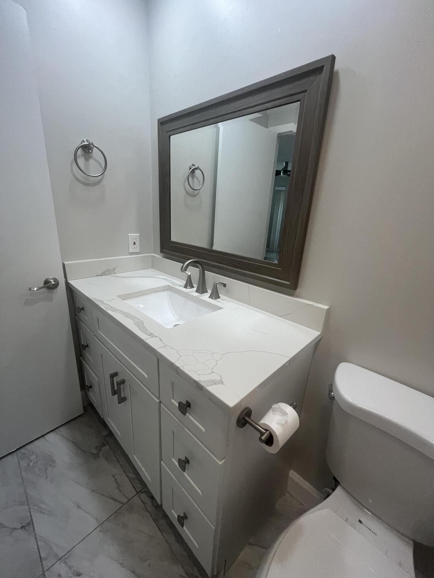 93 Normandy B Property Photo 12