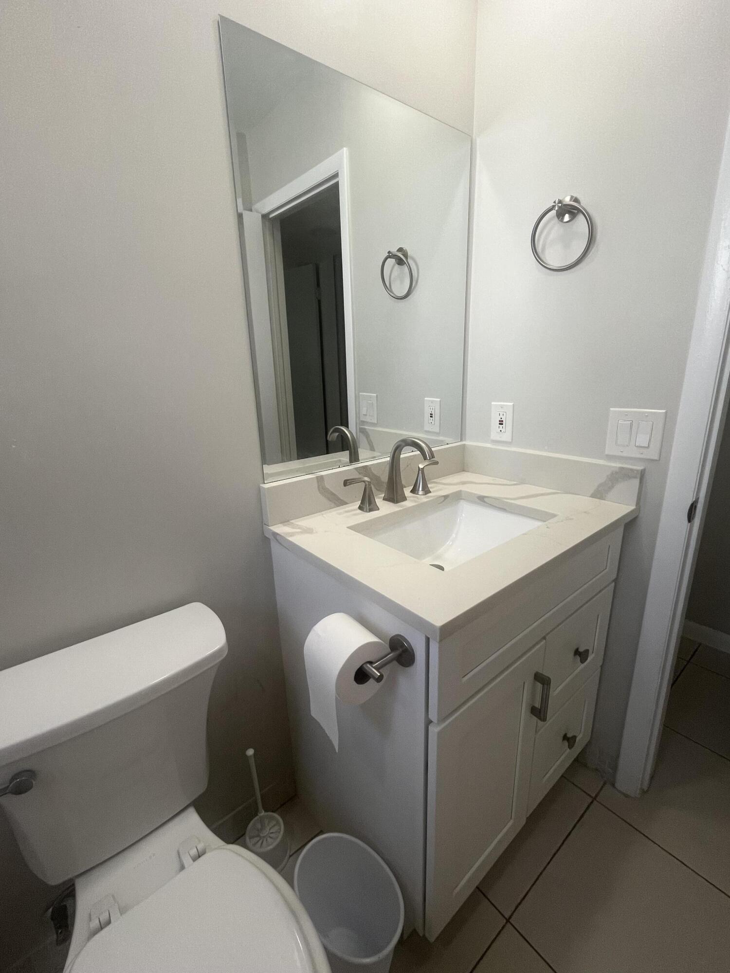 93 Normandy B Property Photo 15