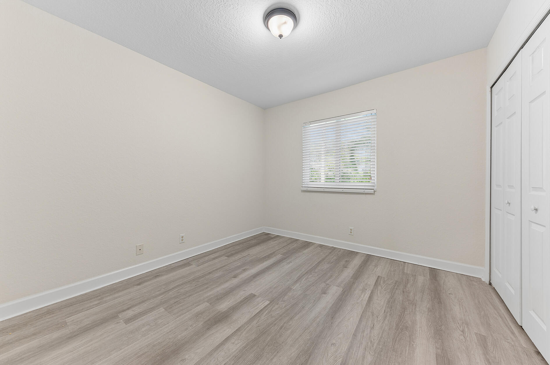 428 Bayfront Drive Property Photo 12