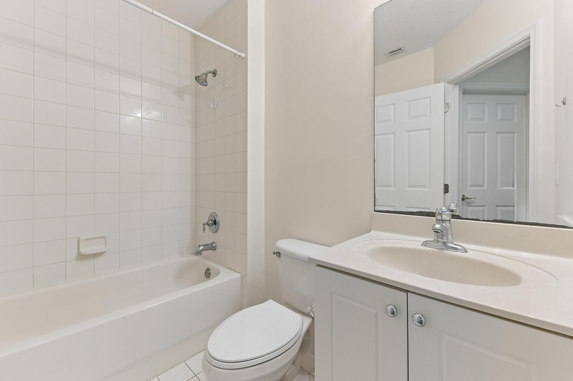 428 Bayfront Drive Property Photo 13