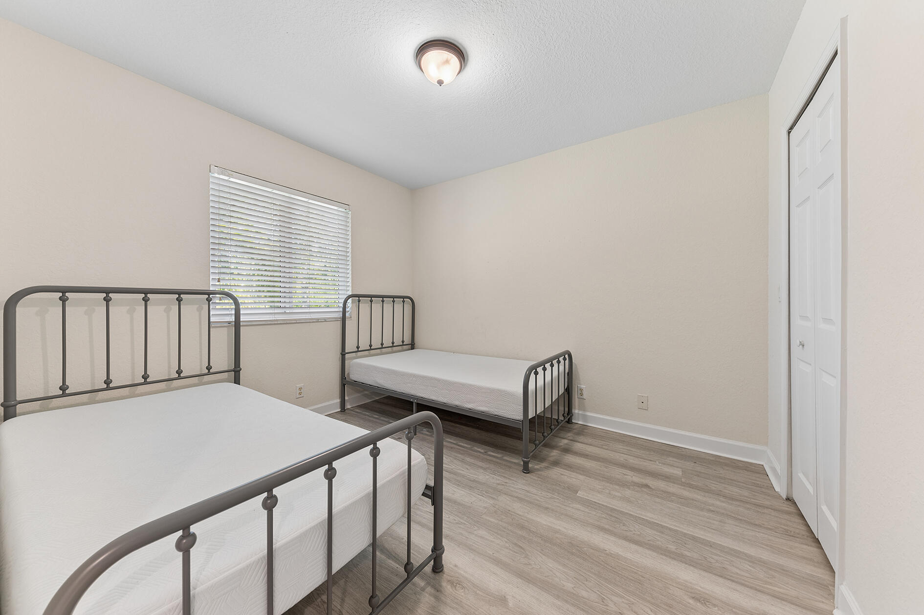 428 Bayfront Drive Property Photo 14