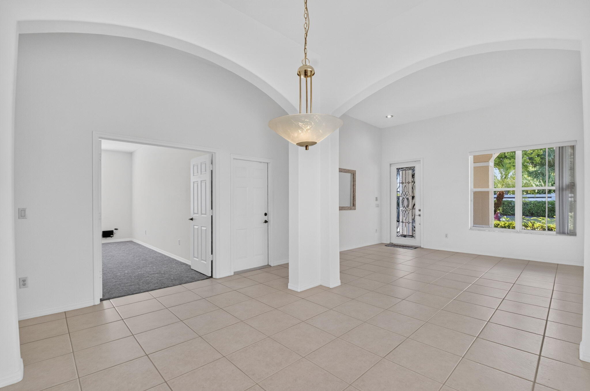 8107 Bellafiore Way Property Photo 5