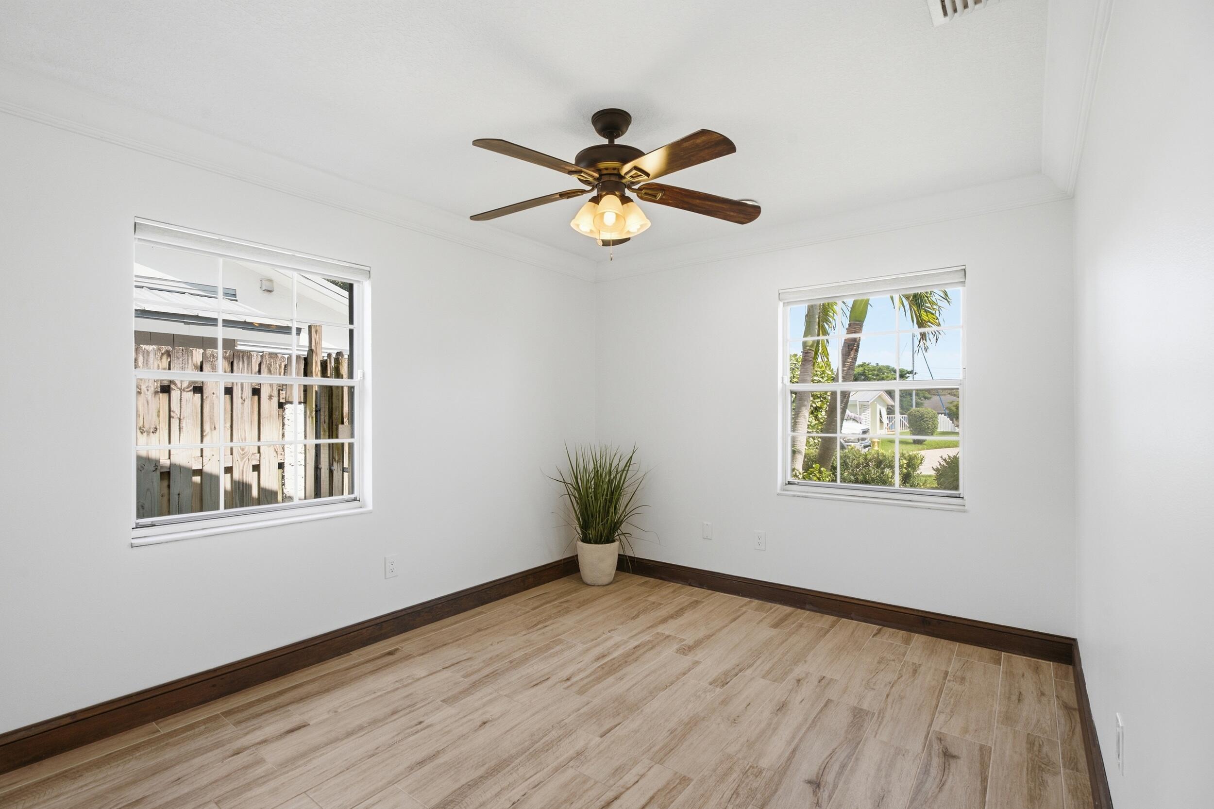 1603 Sw Seagull Way Property Photo 15