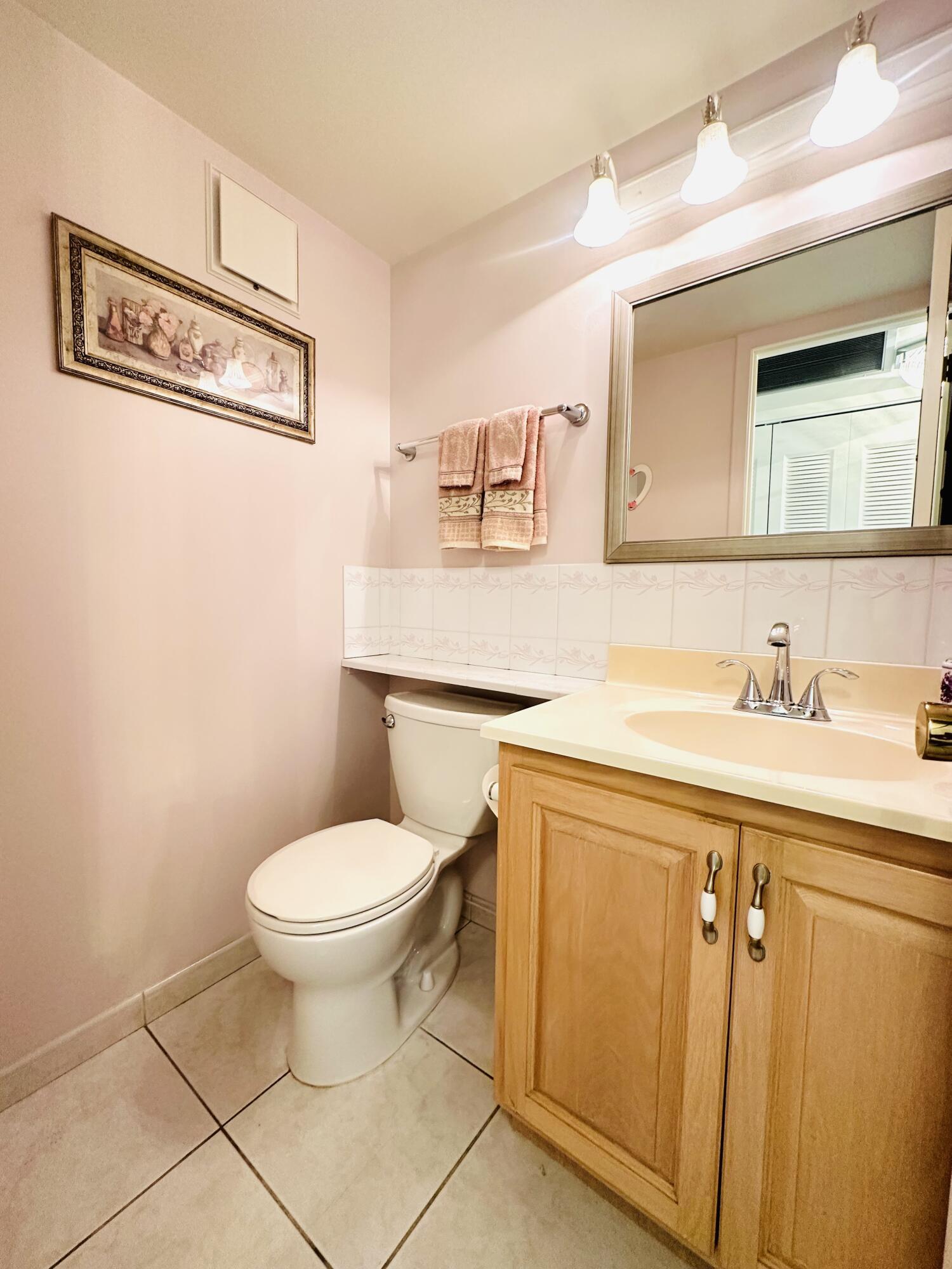 41 Lyndhurst B Property Photo 17
