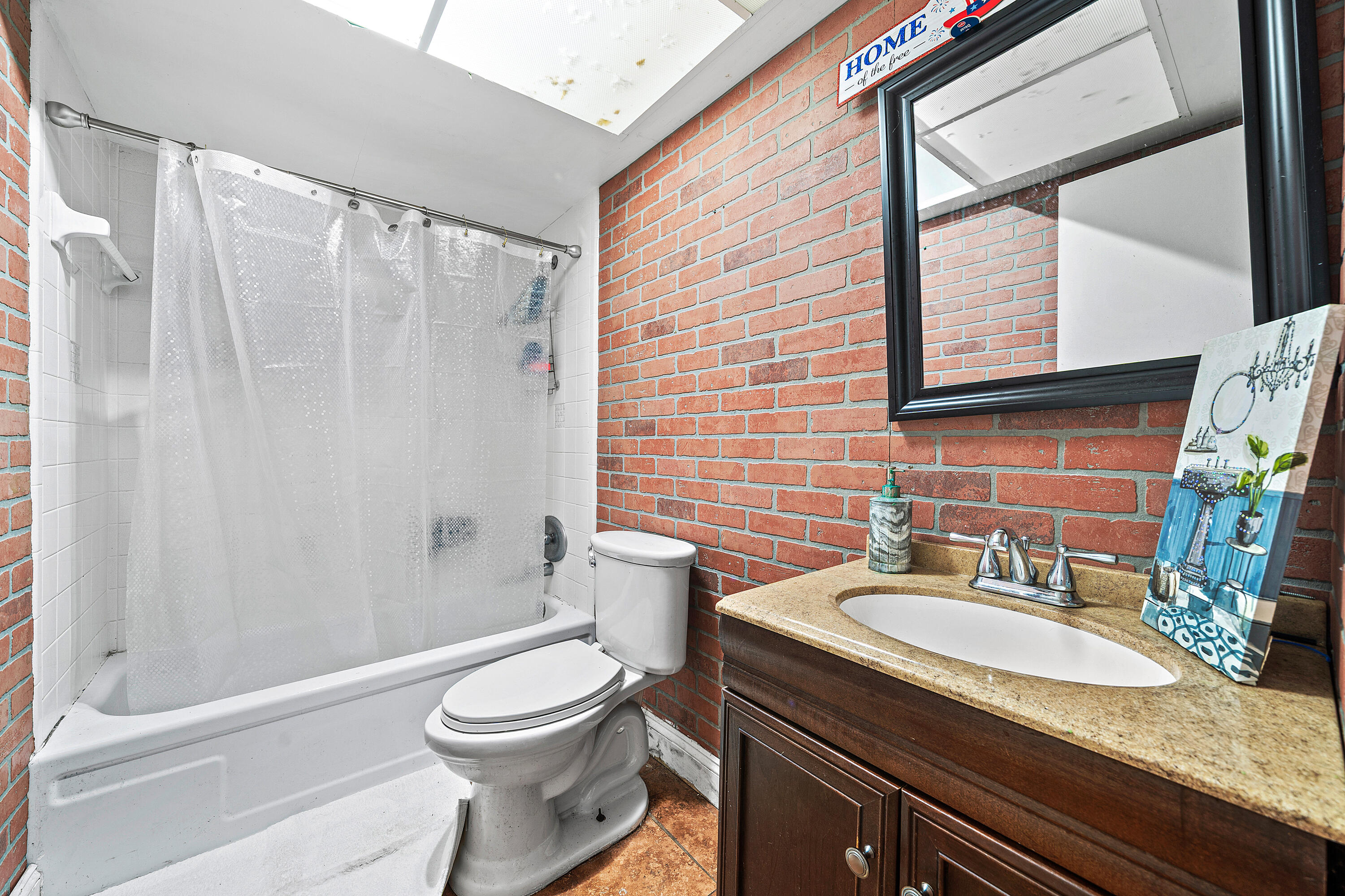 315 Circle Drive S 201 Property Photo 9