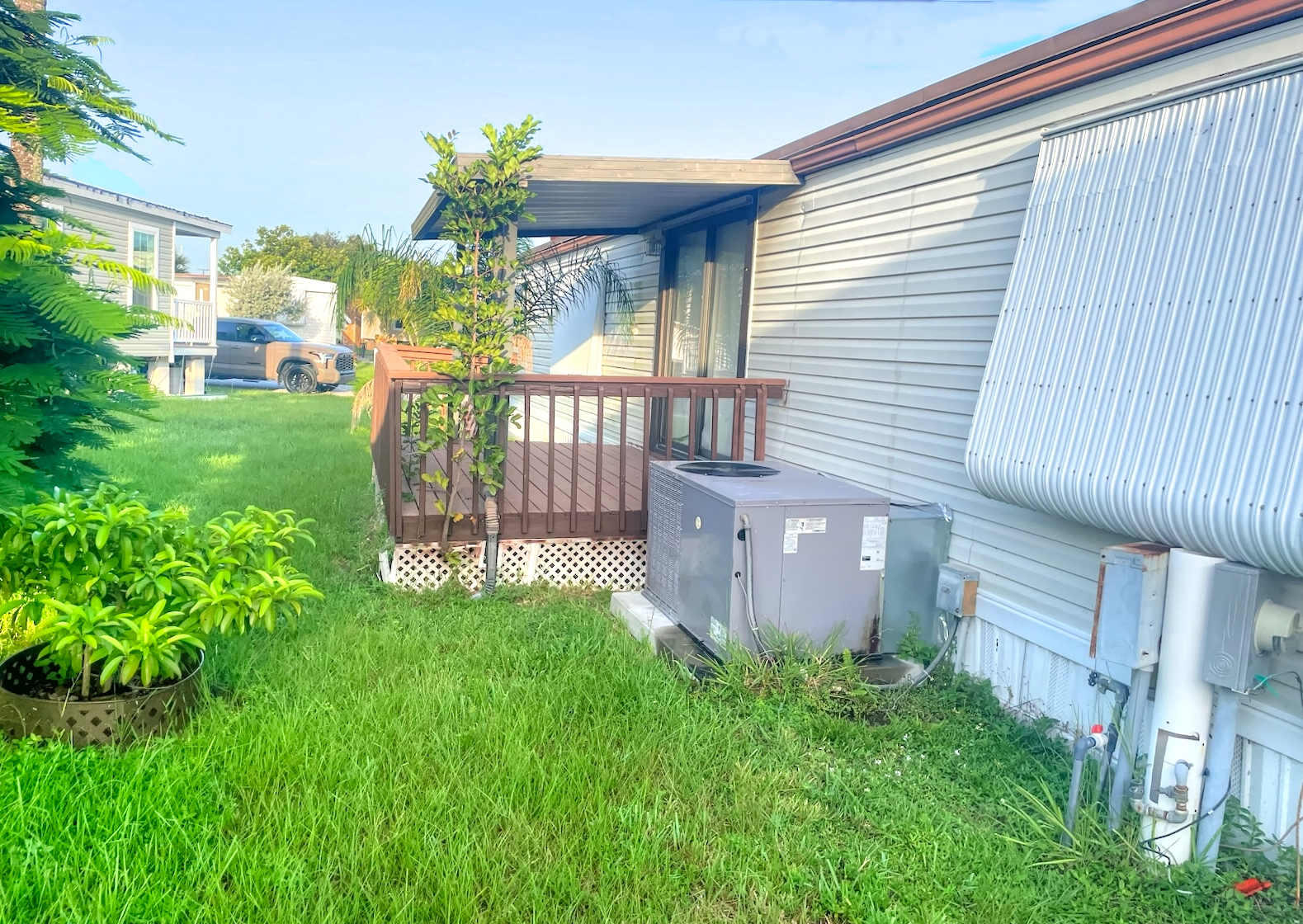 7319 43rd Way N Property Photo 3