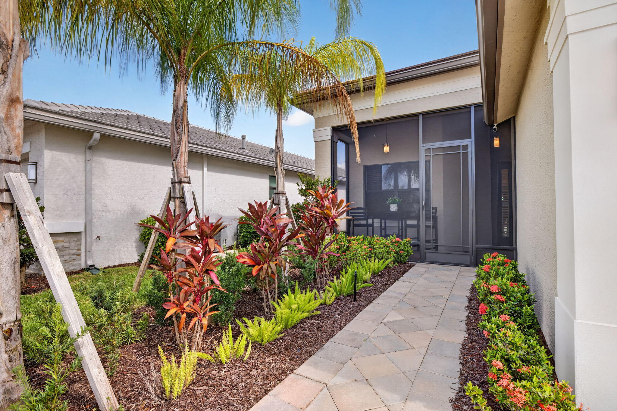 12445 Sw High Tide Road Property Photo 8
