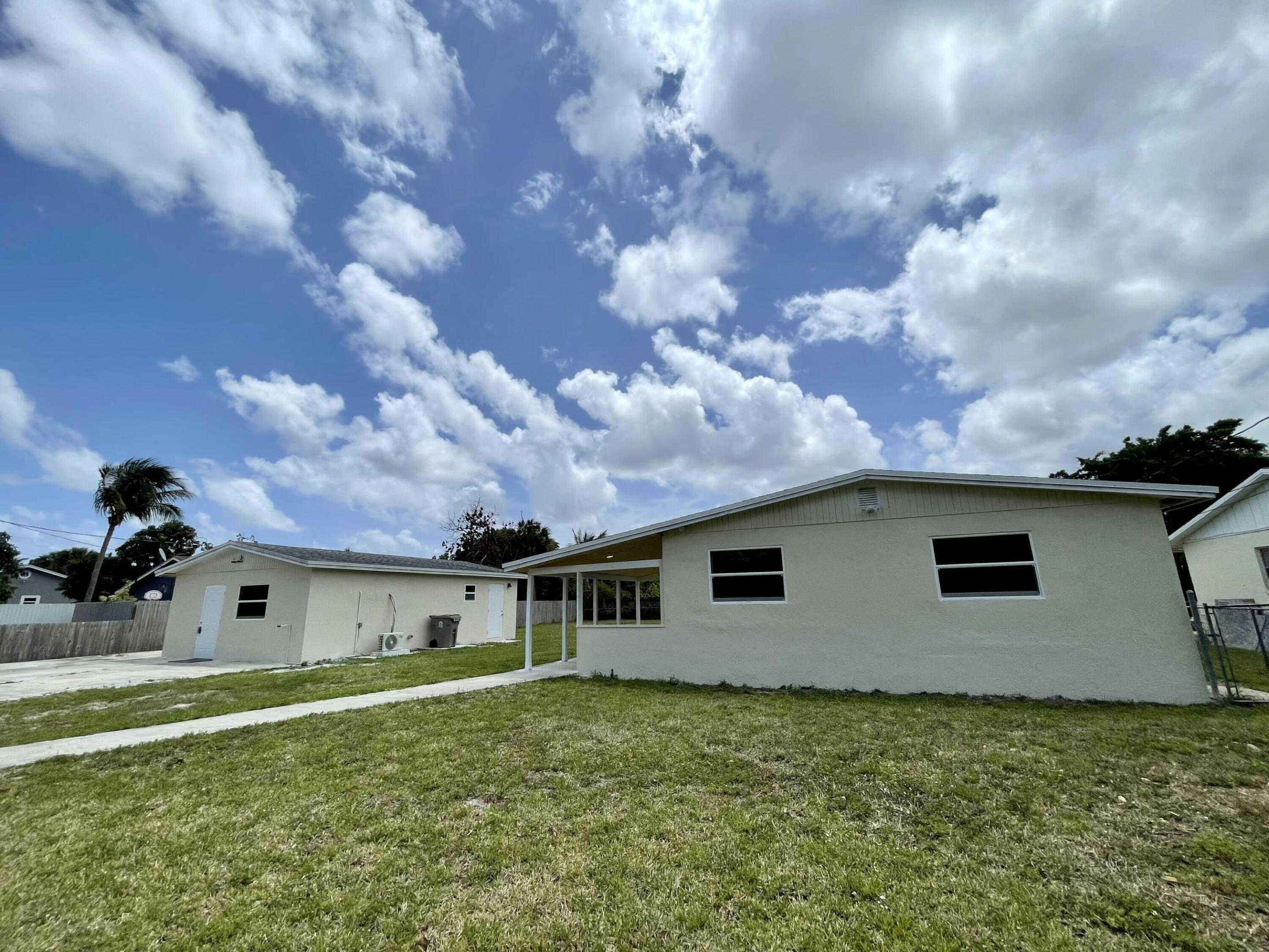 4790 Alberta Avenue Property Photo 1