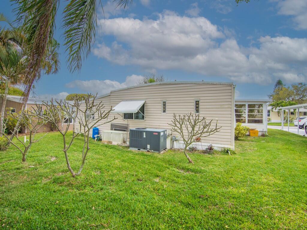 293 Ne Moonstone Drive Property Photo 29