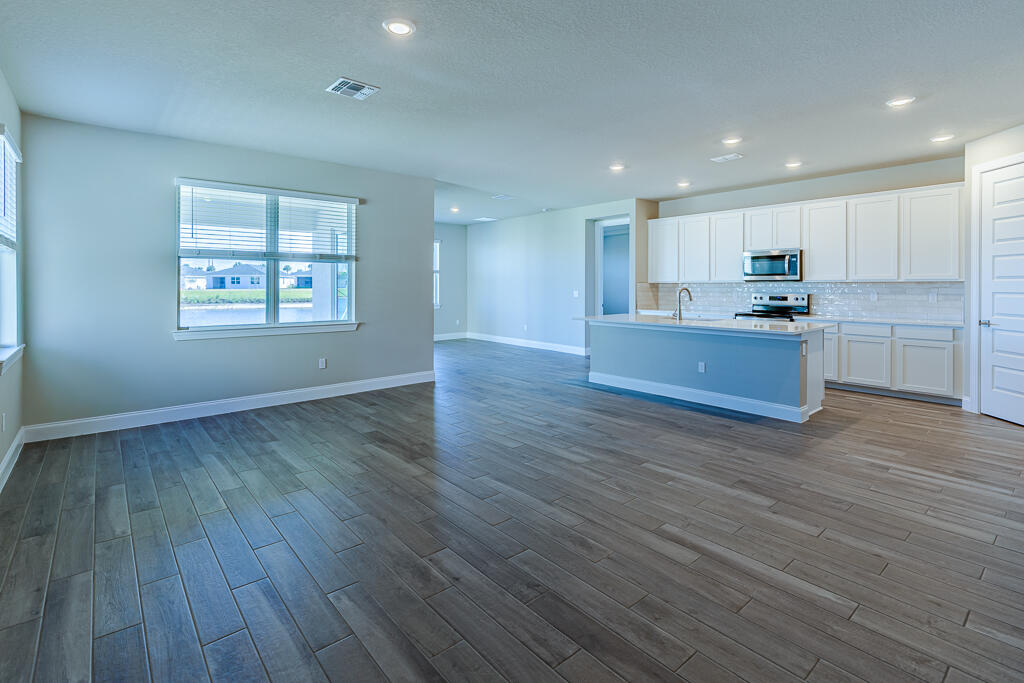 9002 DAHLIA Circle Property Photo 1