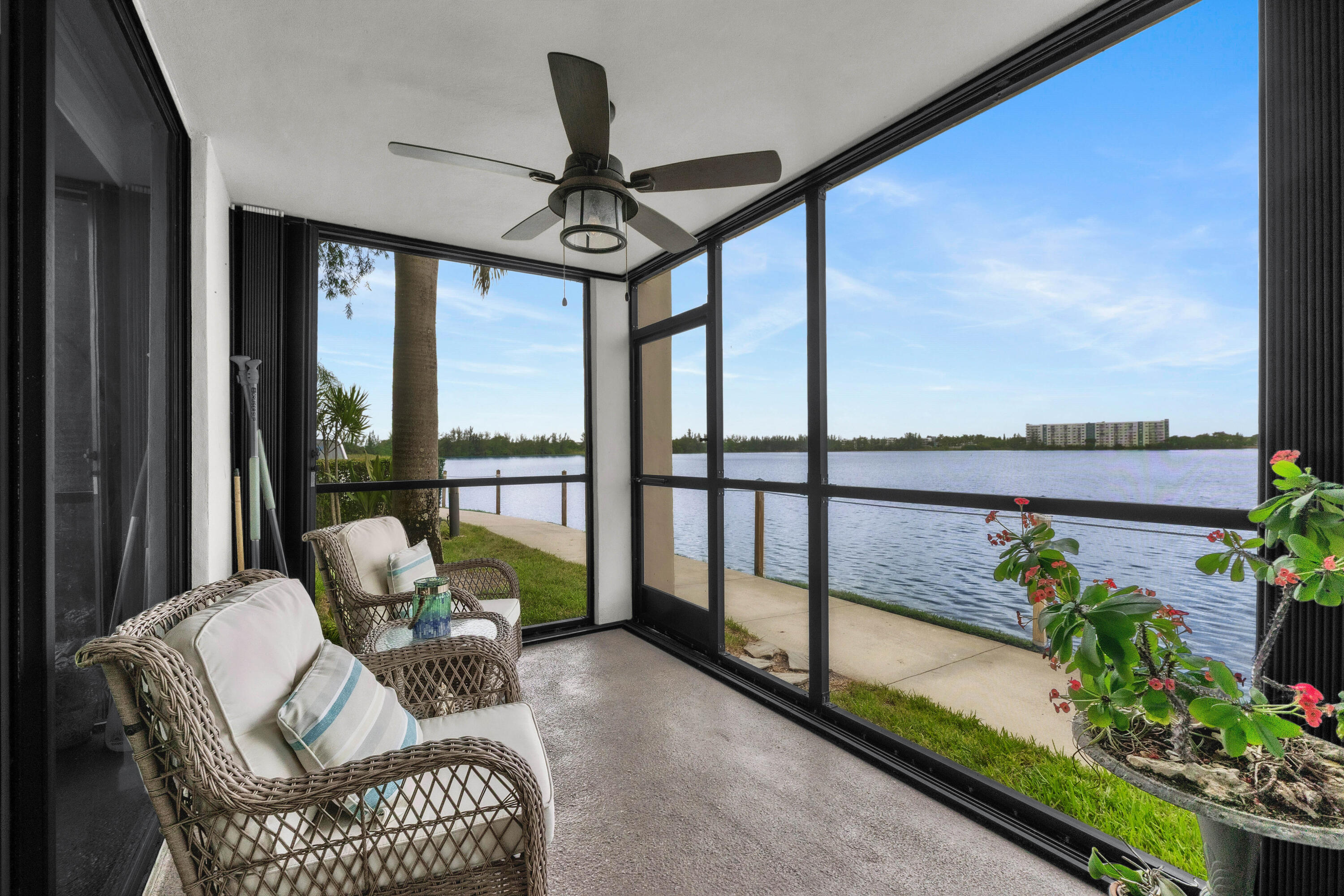 116 Lake Emerald Drive 101 Property Photo 17