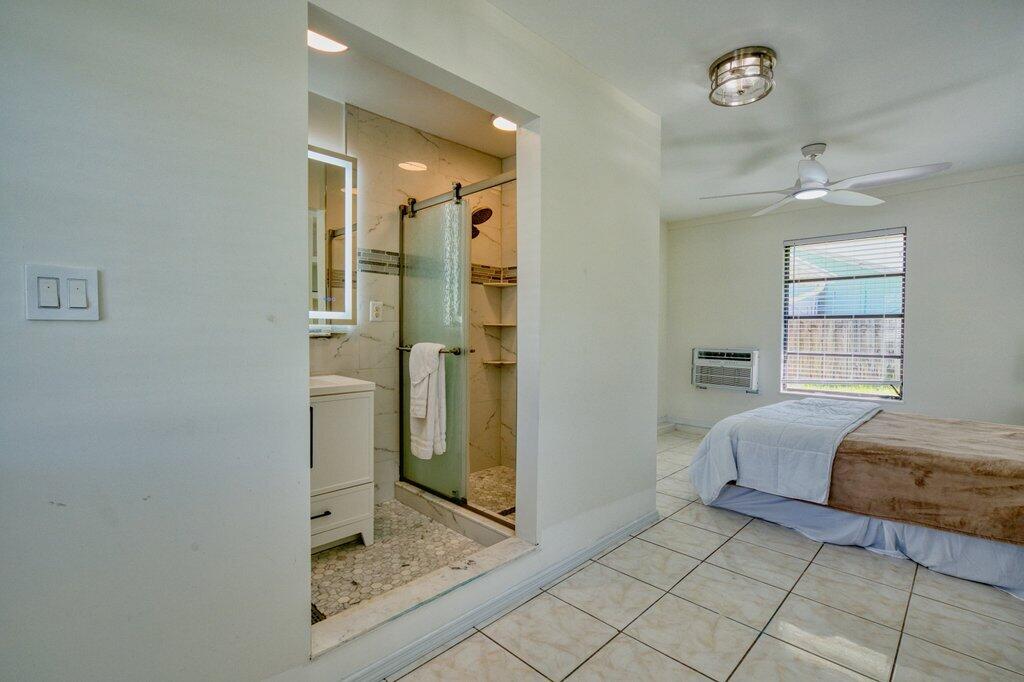 888 Ne Maranta Terrado Property Photo 43