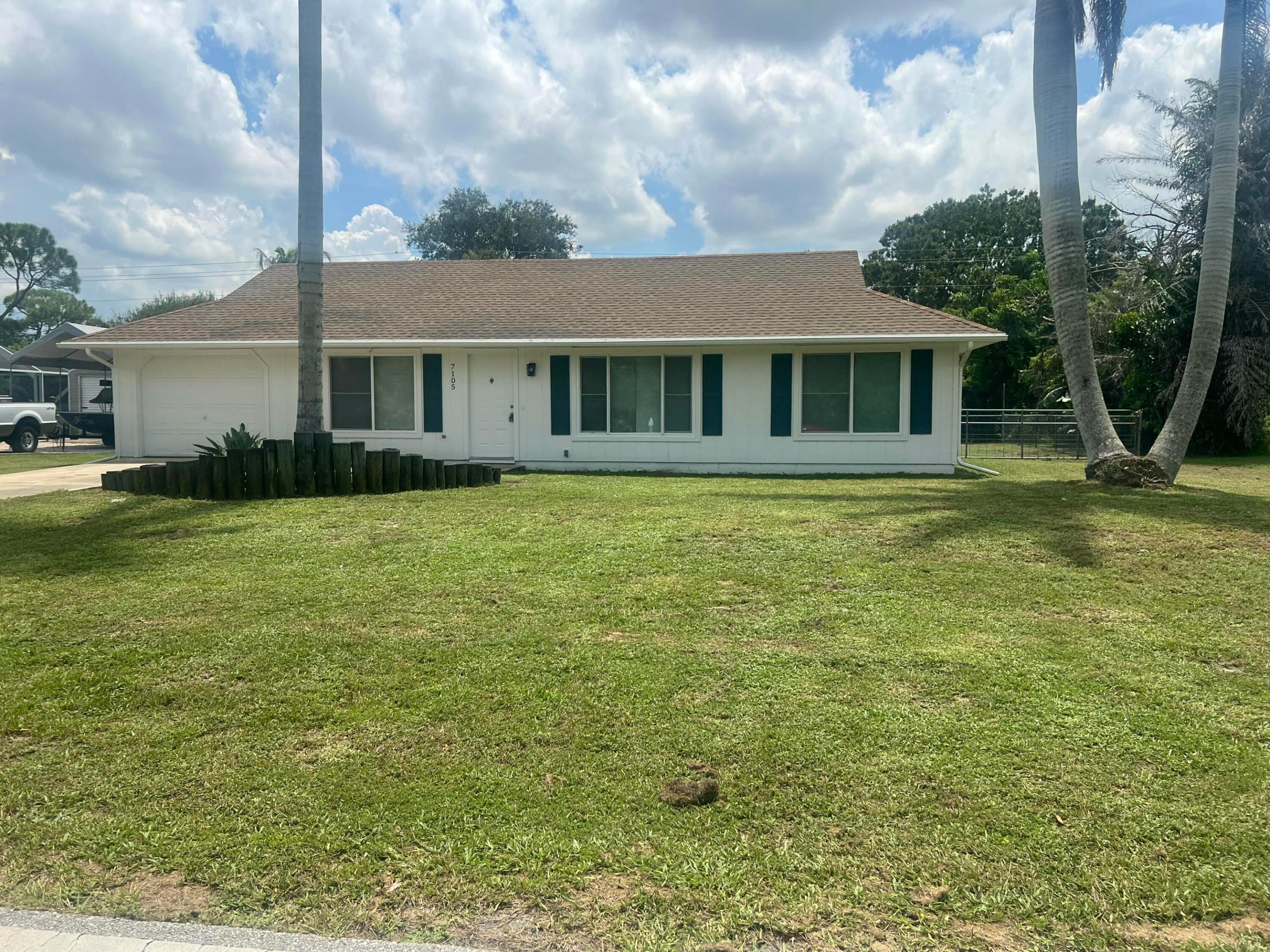 7105 NORTH Boulevard Property Photo 1