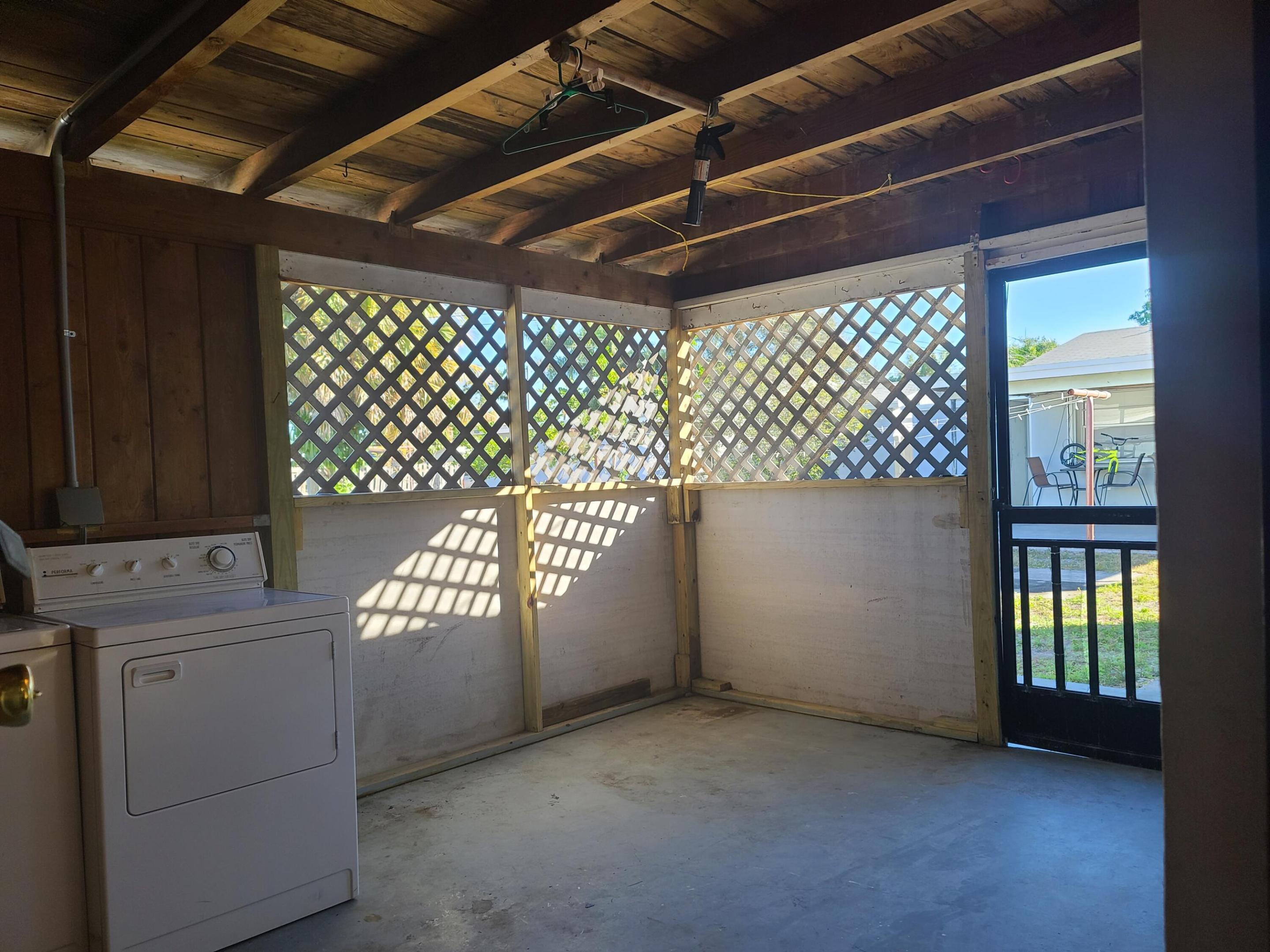 516 S Arnold Avenue Property Photo 25