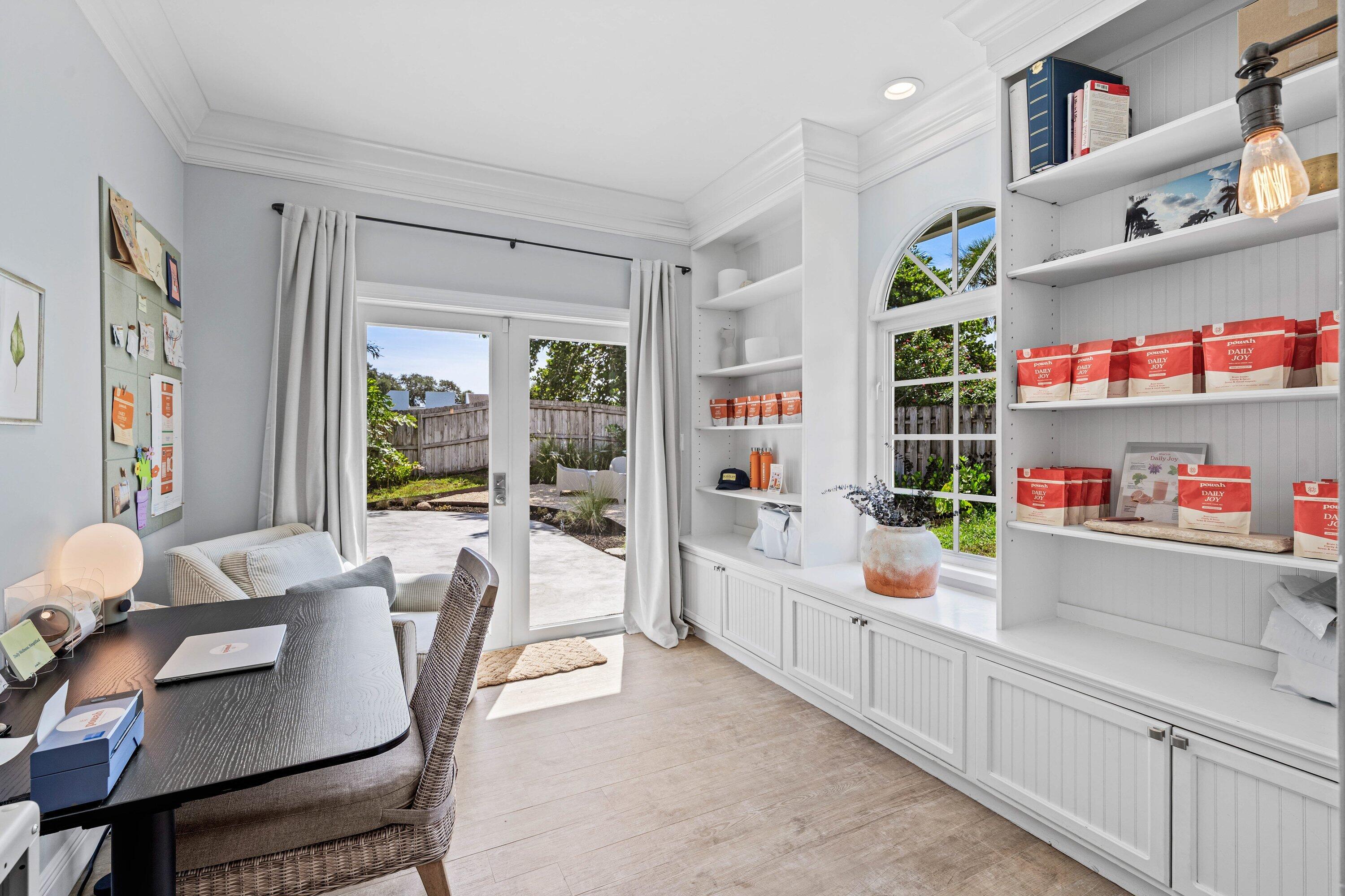 2815 Hampton Circle E Property Photo 15