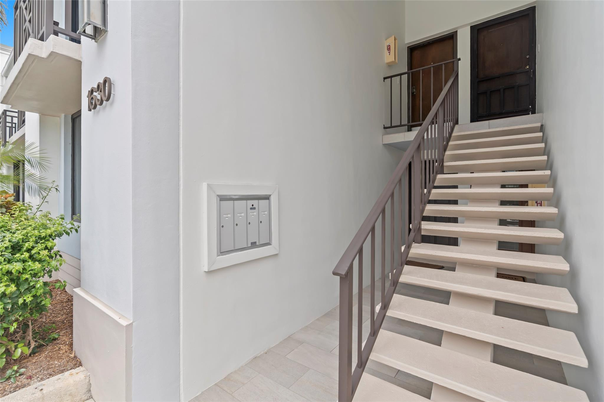 1630 S Ocean Lane 235 Property Photo 7