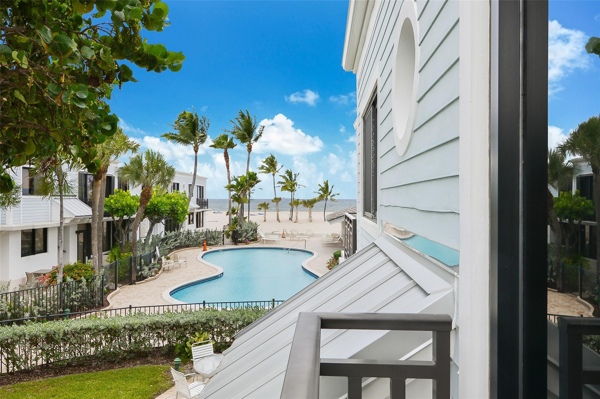 1630 S Ocean Lane 235 Property Photo 8