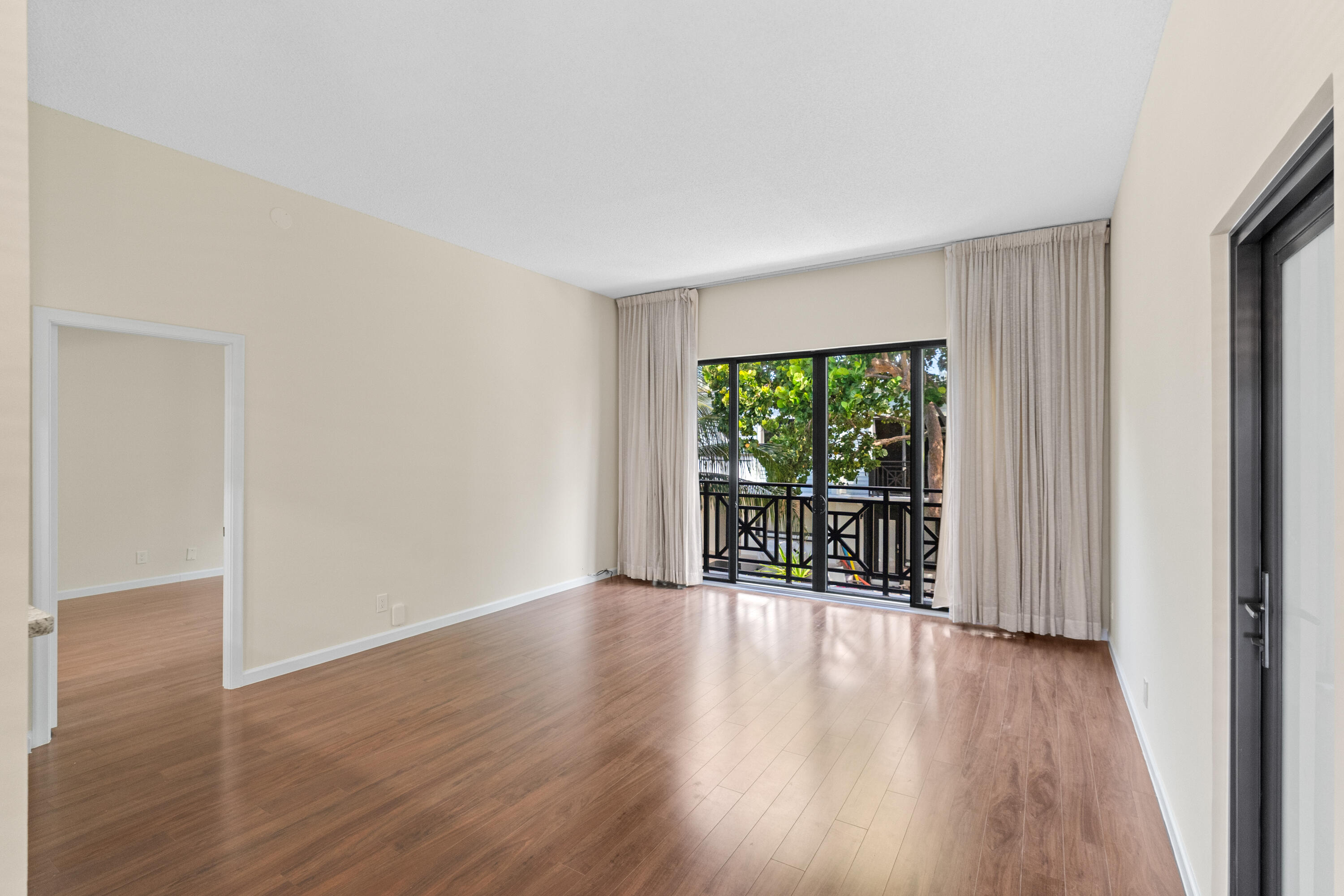 1630 S Ocean Lane 235 Property Photo 24