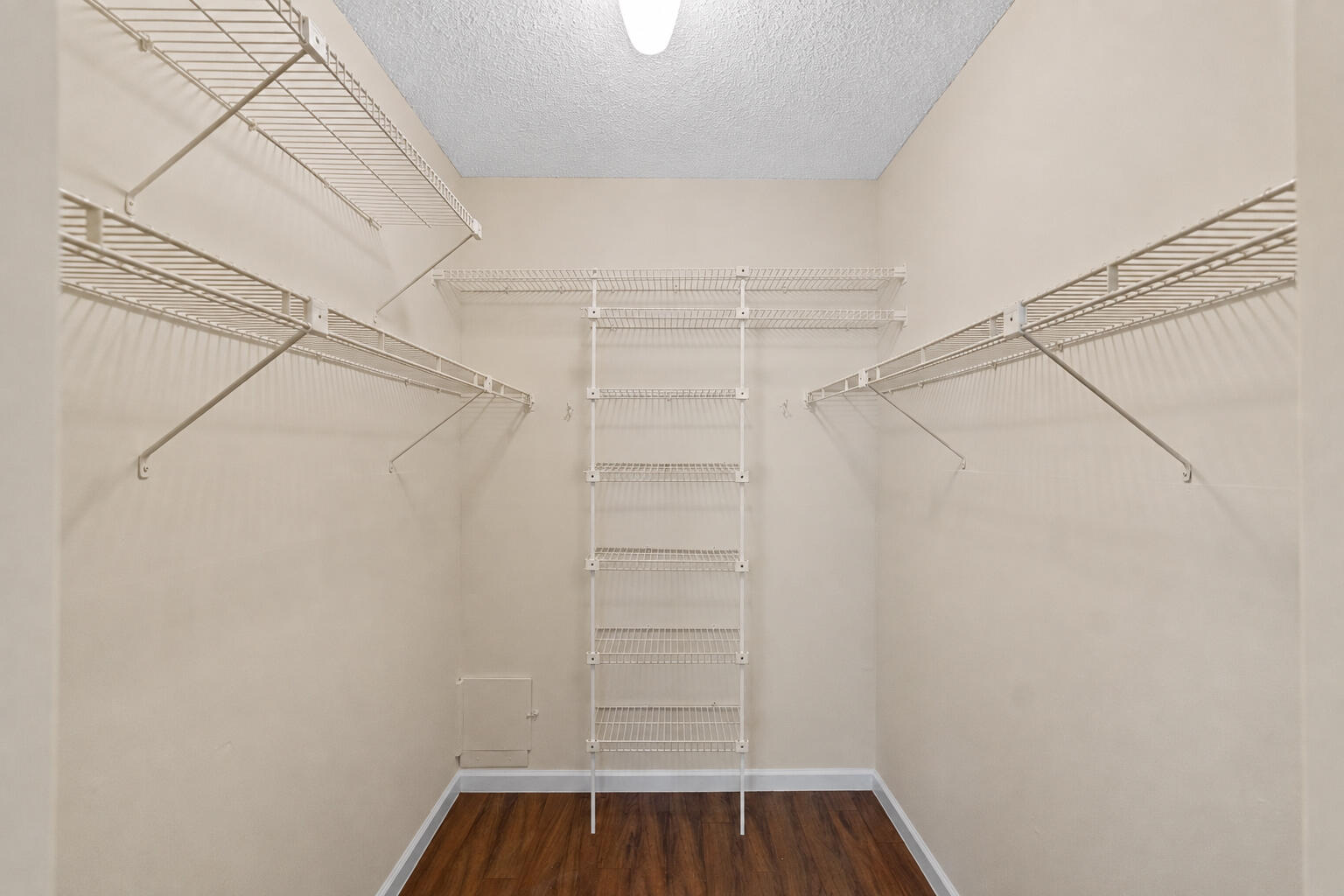 1630 S Ocean Lane 235 Property Photo 27