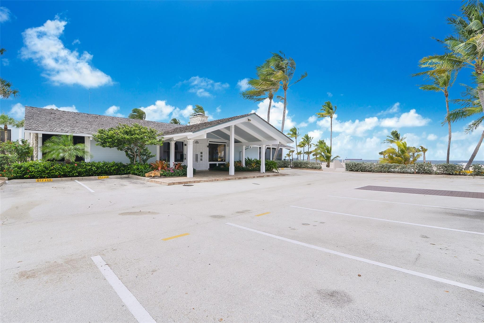 1630 S Ocean Lane 235 Property Photo 39