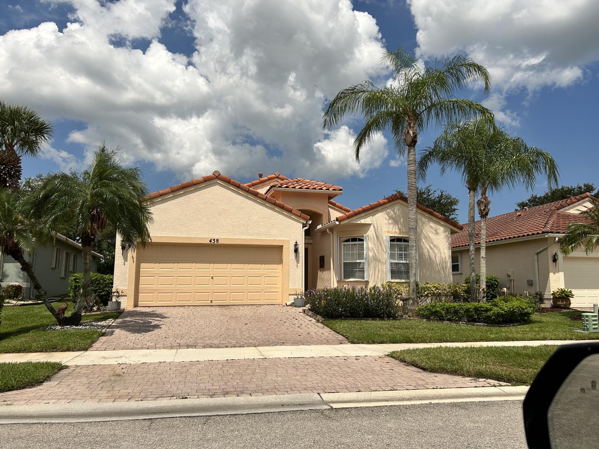 438 Sunview Way Property Photo 1