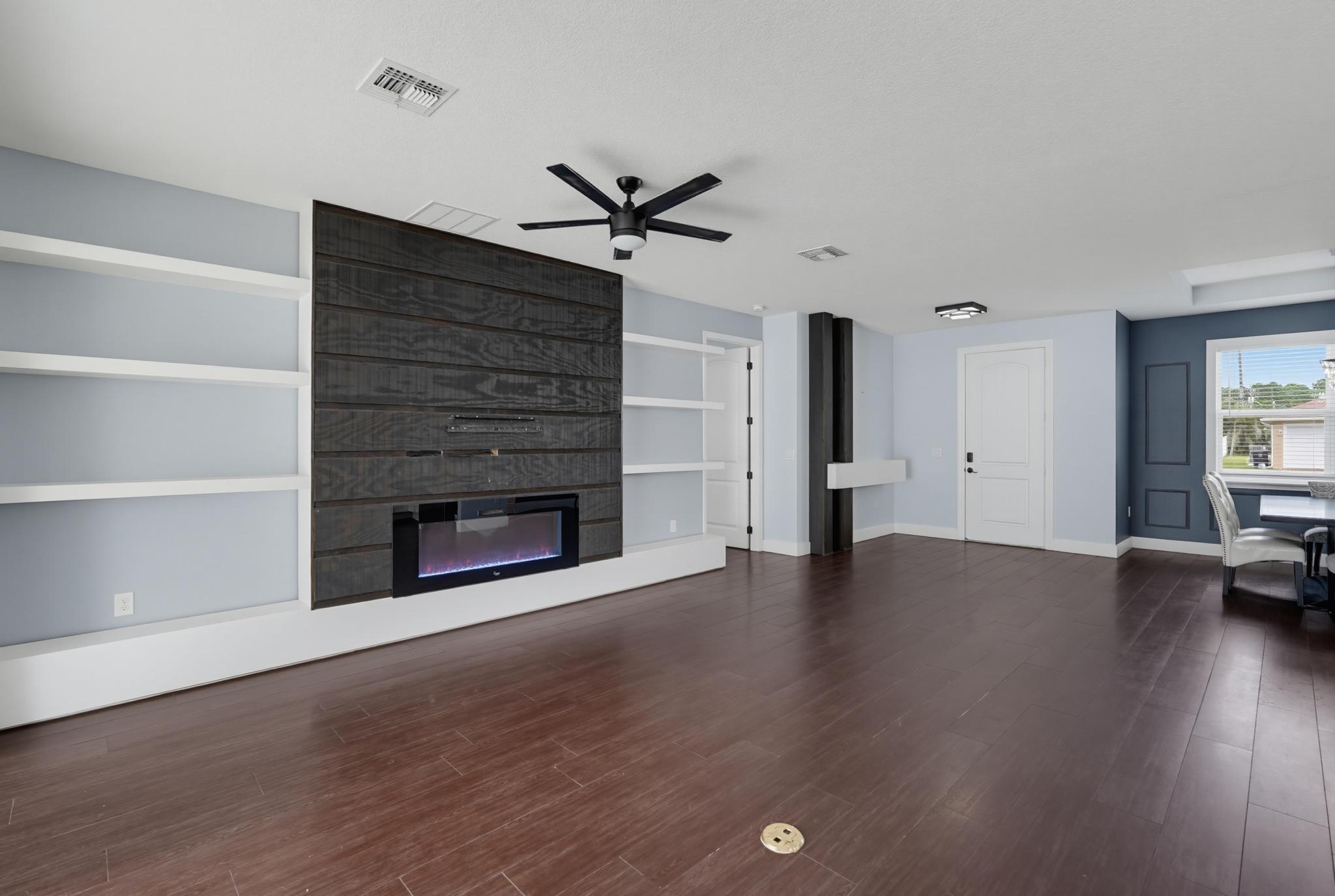 2384 Sw Salmon Road Property Photo 13