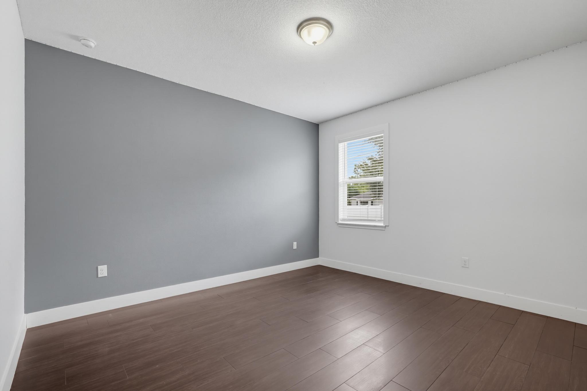 2384 Sw Salmon Road Property Photo 28