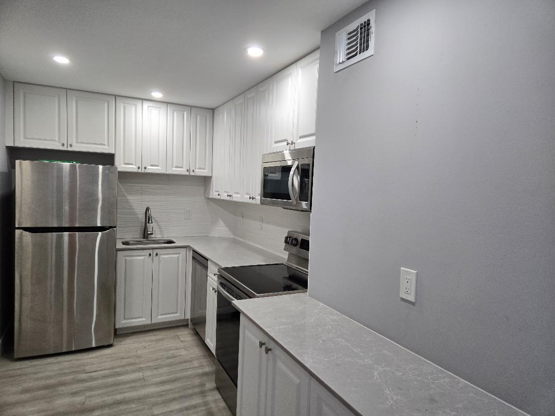 669 W Oakland Park Boulevard W 205b Property Photo 3